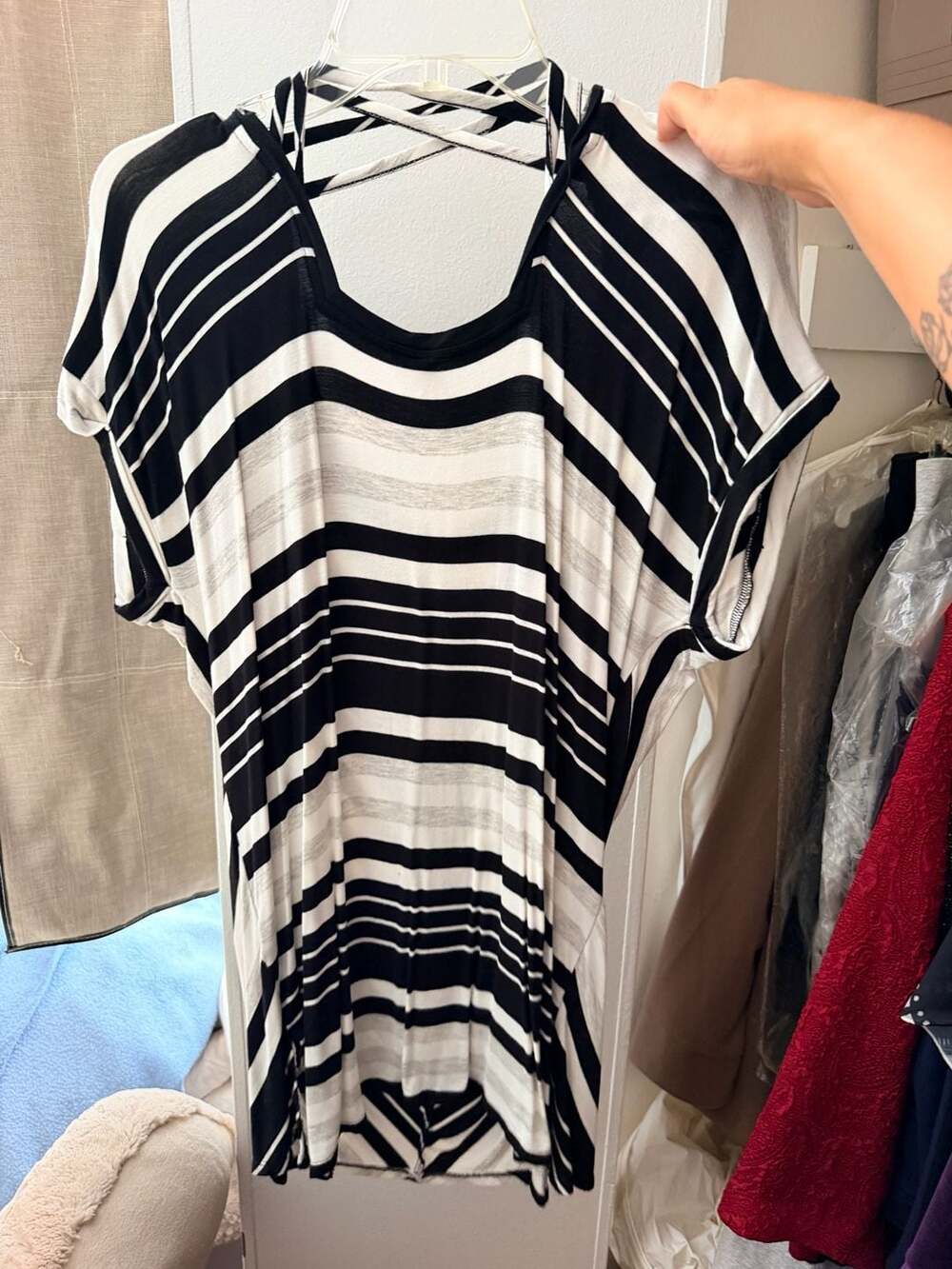 cable & gauge Striped Tunic Size XL Black White Gray Short Sleeve